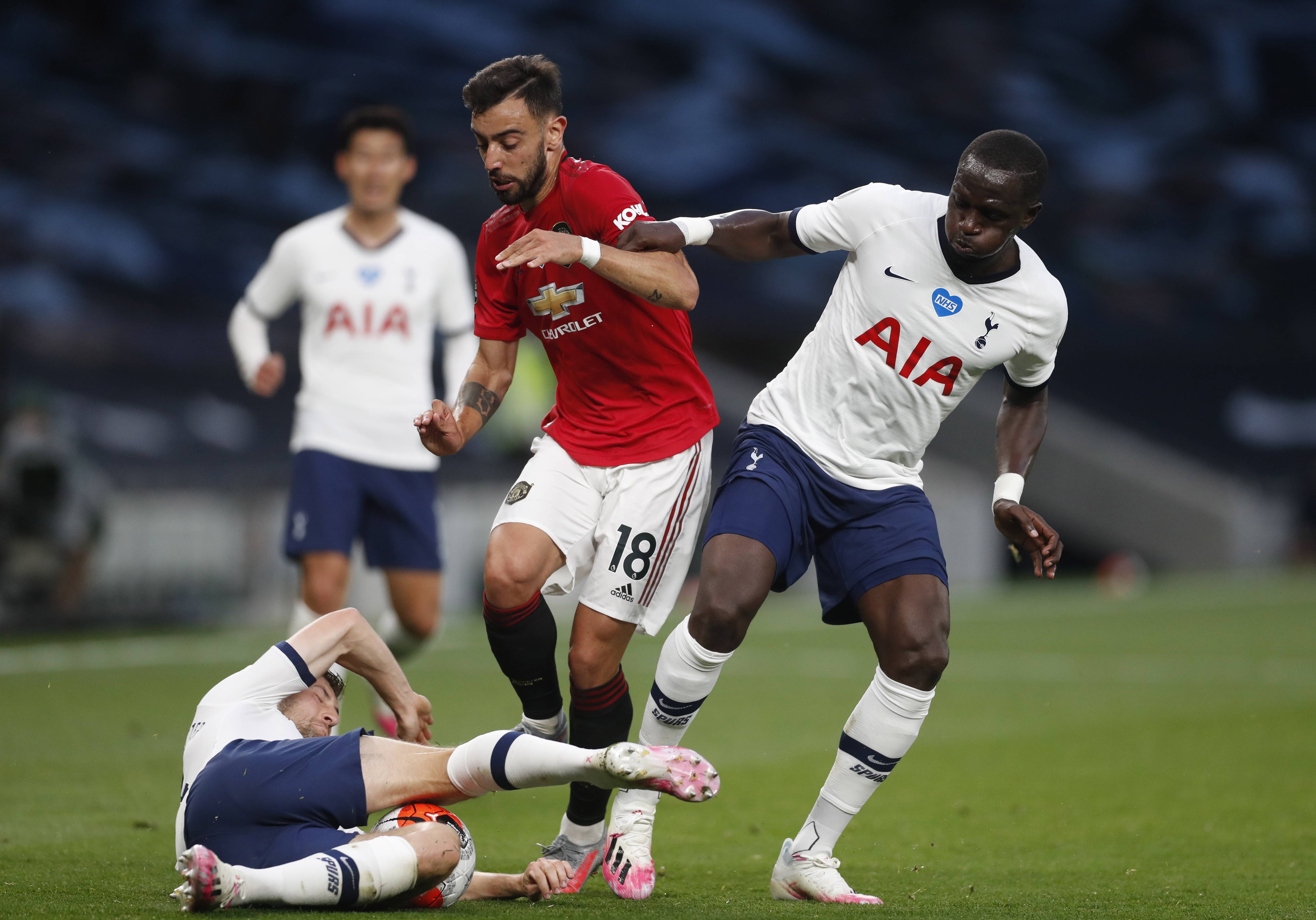 马丁内斯在 马丁内斯在